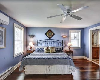 Relaxing Lakefront Retreat - Skaneateles - Slaapkamer