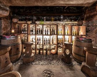 Hotel Weisse Lilie - B&B - Rio di Pusteria - Bar