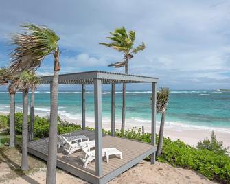 Beachfront Luxury Tropical Villa, Pura Vida, Romantic Paradise, Pool! - North Palmetto Point - Playa