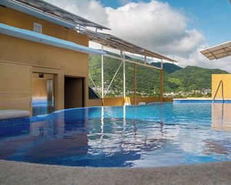 Fabuloso Hotel Las Vegas - Ixtapa Zihuatanejo - Piscina
