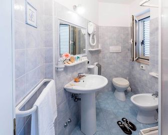 Medi Garden Resort - Alba Adriatica - Salle de bain