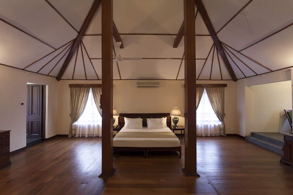 Queen's Hotel - Kandy