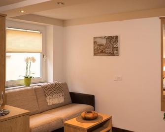 Ferienwohnung am Griesgarten - Bamberg - Living room