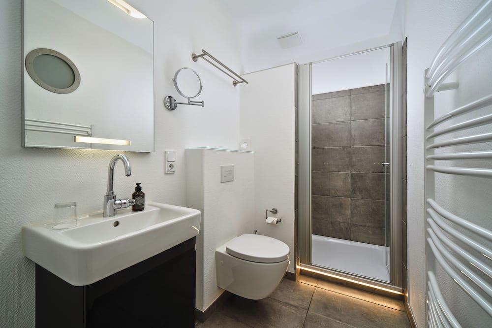 Hotel Siebzehn80 - Carolinensiel - Bathroom