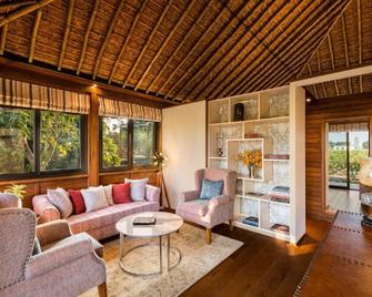 Jaagir Manor, Dudhwa - Ihcl Seleqtions - Paliā Kalān - Sala de estar