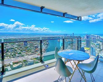 Circle On Cavill Surfers Paradise Apartments-Holiday Paradise - Surfers Paradise - Balcón