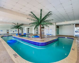 Luxury Oceanfront 3 Bedroom at Sandy Beach - Myrtle Beach - Piscina