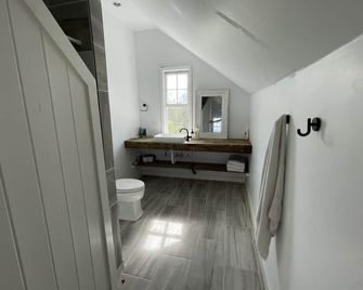Bahamian Farm House - Rock Sound - Baño