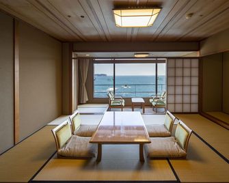 Hotel Urashima - Nachikatsuura