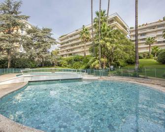 Luxury penthouse breathtaking sea view 200m2 terrace in the Cannes center - Cannes