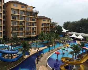 Happy Stay @ Morib Gold Coast - Banting - Piscina