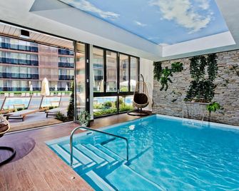 Galeon Residence & Spa - Slantchev Briag - Piscina