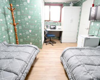 Photo Park Guesthouse - Seoul - Bedroom