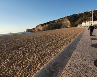 Sunao Lda - Nazaré - Spiaggia