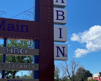 Cabins on Main Longmont - Longmont