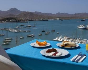 Residencial Jenny - Mindelo - Restaurant