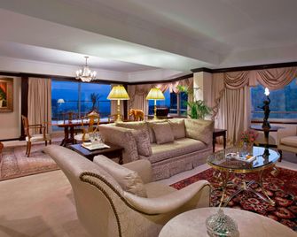Sheraton Santiago Hotel and Convention Center - Santiago de Chile - Vardagsrum
