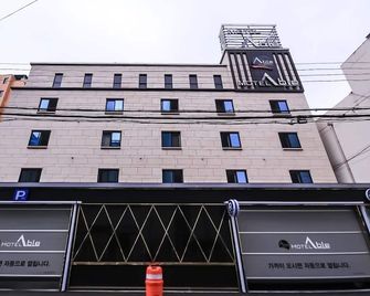 Hotel Able - Changwon - Building
