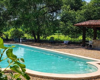 Charming gîte in the heart of the vineyards - Swimming pool, Jacuzzi & Air conditioning - Durfort-et-Saint-Martin-de-Sossenac - Piscina