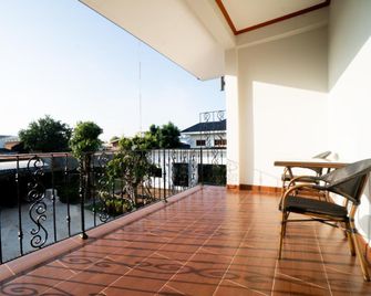Baan Anong Hotel - Aranyaprathet - Balcón