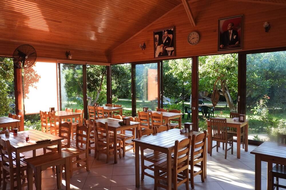 Mercan Bungalow - צ'יראלי - מסעדה