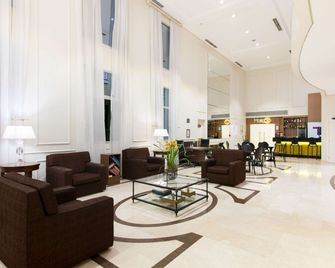 كواليتي سويتشيس أوسكار فريري - عُرف سابقًا باسم كومفورت سويتشيس أوسكار فريري - ساو باولو - ردهة