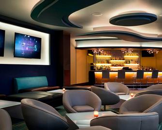 St. Kitts Marriott Beach Resort, Casino & Spa - Frigate Bay - Lounge