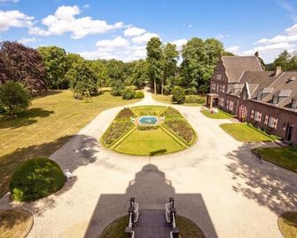 Schloss Hertefeld & Hertefeldhof - Weeze