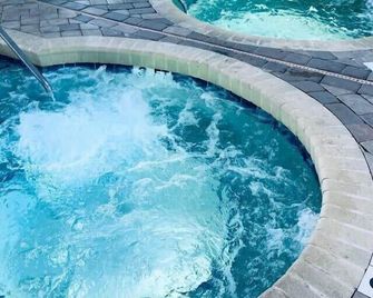 LA7 Ocean View beautiful condo right on the beach - Myrtle Beach - Piscina
