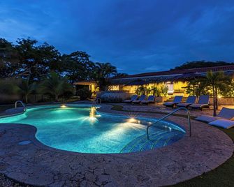 Casa Las Colinas - Playa Grande - Piscina