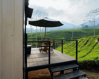 Bobocabin Pangalengan, Bandung - באנדונג - בניין