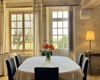 Château de Nazelles Amboise - Amboise - Yemek odası