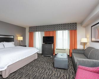 Hampton Inn Akron-South - אקרון - חדר שינה