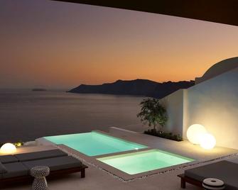 Elegant Santorini House Villa Serenity Caldera Viewoutdoor Hot Tub Private Pool Oia - Oia - Basen
