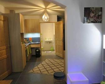 Gîte le Rocher - Suitable for people with reduced mobility - La Grave - Kitchen