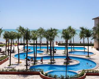 [KaririBeach319] Incrível Flat 2qts à beira-mar - Cumbuco - Piscina