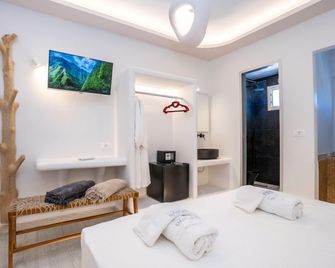 Zen Suites & Spa - Perissa - Schlafzimmer