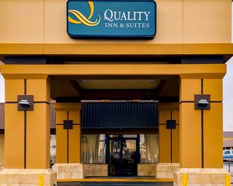 Quality Inn & Suites Airport - El Paso - Edifício