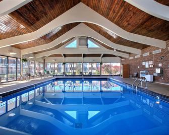 Best Western Prairie Inn & Conference Center - Galesburg - Bazén