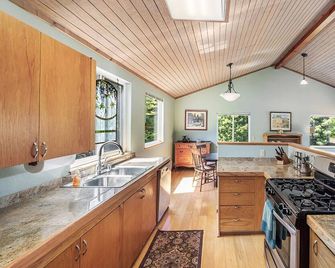 Sunny Serene Sea Ranch Retreat - The Sea Ranch - Cocina
