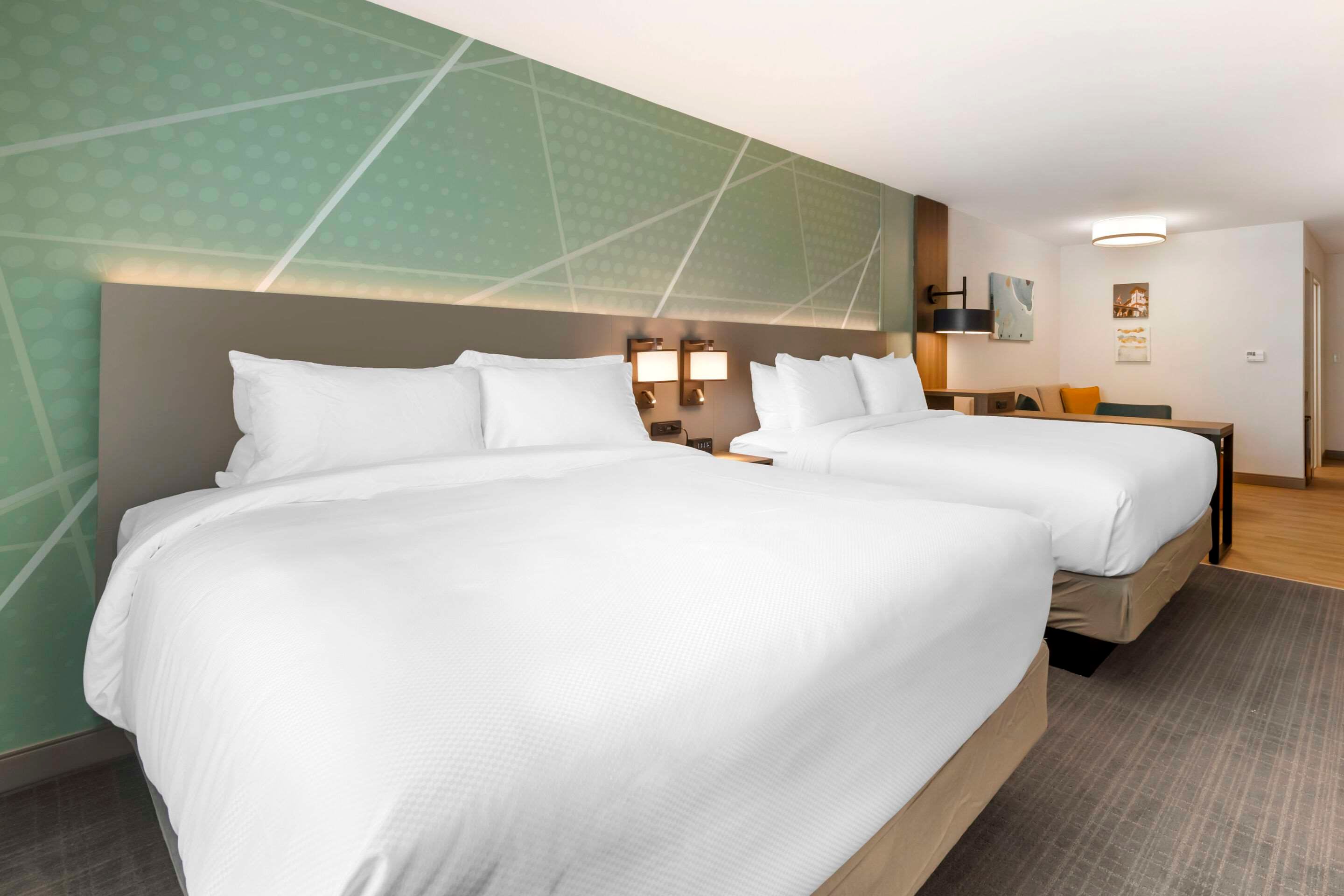 Bedroom view of Comfort Suites St Augustine Historic District Area