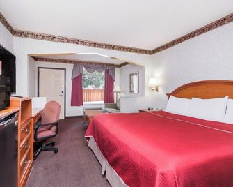 Regency Inn & Suites-Hamilton Place - Chattanooga