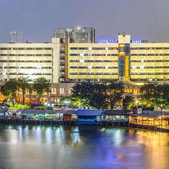 Sunlake Waterfront Resort & Convention image 1