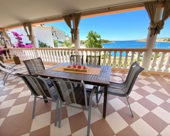 Olive House - Mandre - Balcony