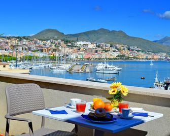 Hotel Gajeta - Gaeta - Balkon