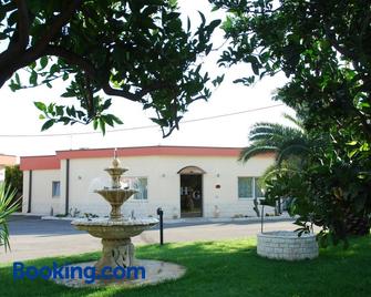 Hotel Giardino - Modugno - Edificio