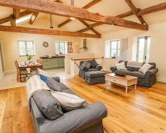 Morgan's Barn - Huddersfield - Living room