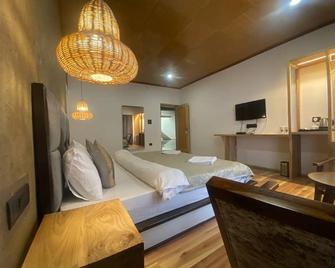 Hotel Snow Leopard - Hundar - Bedroom
