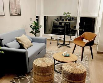 Cómodo Departamento Nuevo, Excelente Ubicación. Corazón de Ñuñoa - Nunoa - Living room