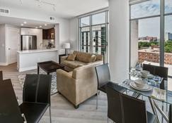 Luxury 2 Bedroom Apartment | Bethesda MD | By Gls - Bethesda - Sala de estar